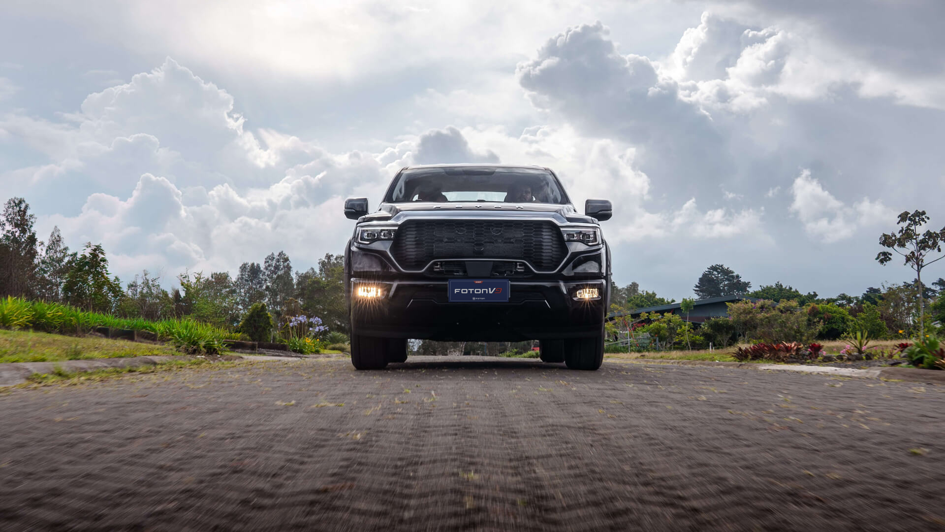 FOTON V9