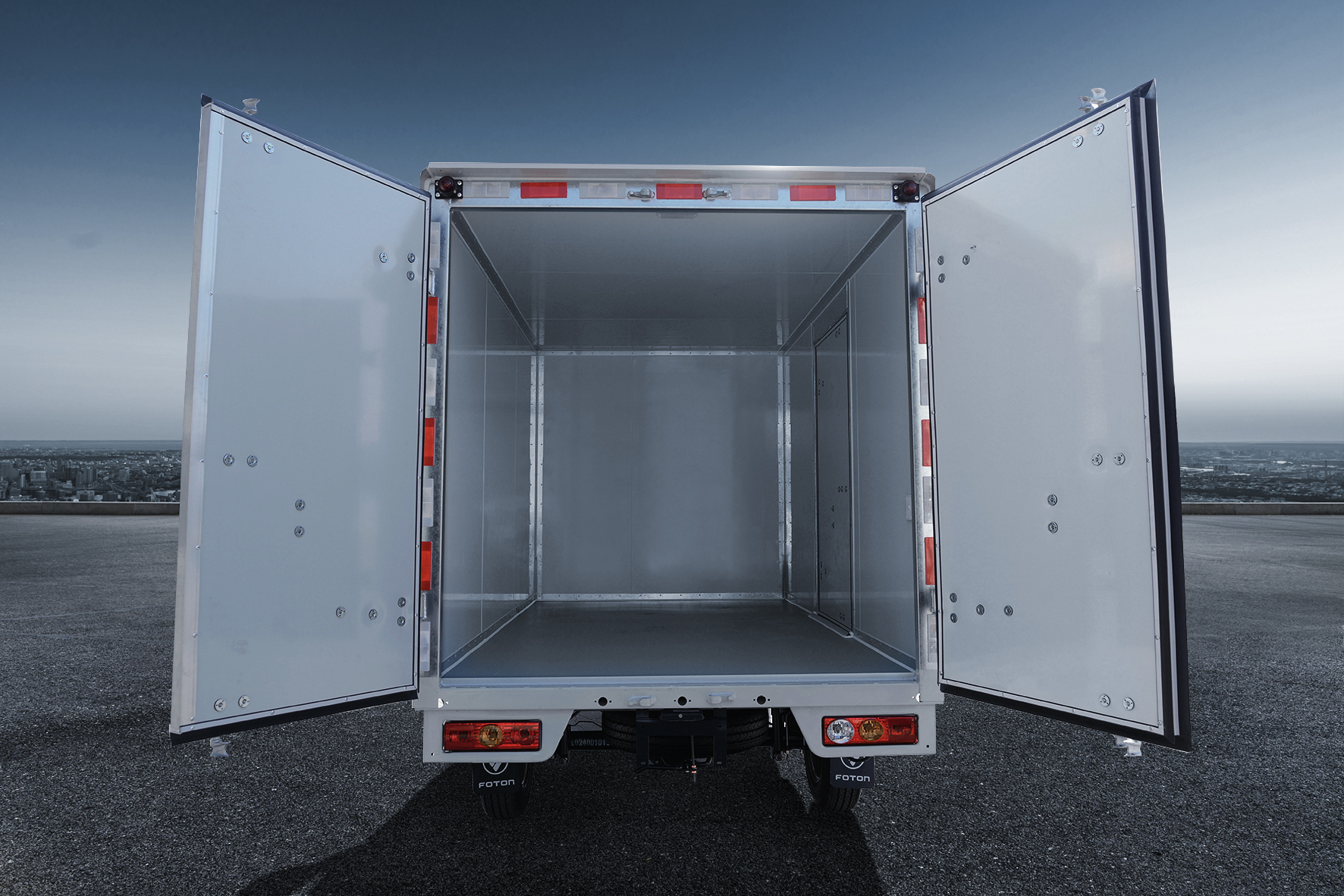 TM5 Cargo Box