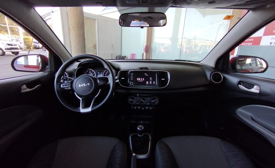 Kia Soluto 2025