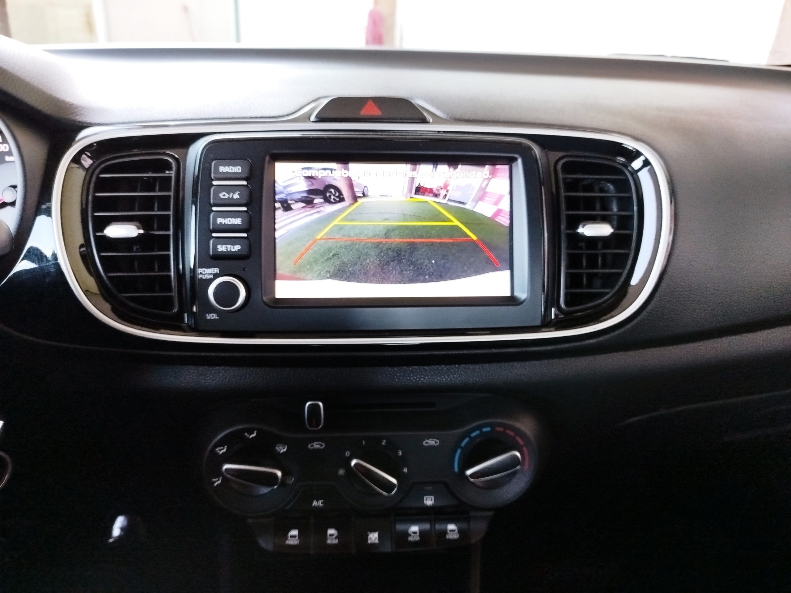 Kia Soluto 2025