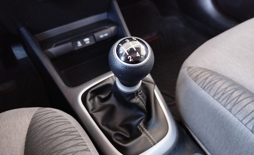 Kia Soluto 2025
