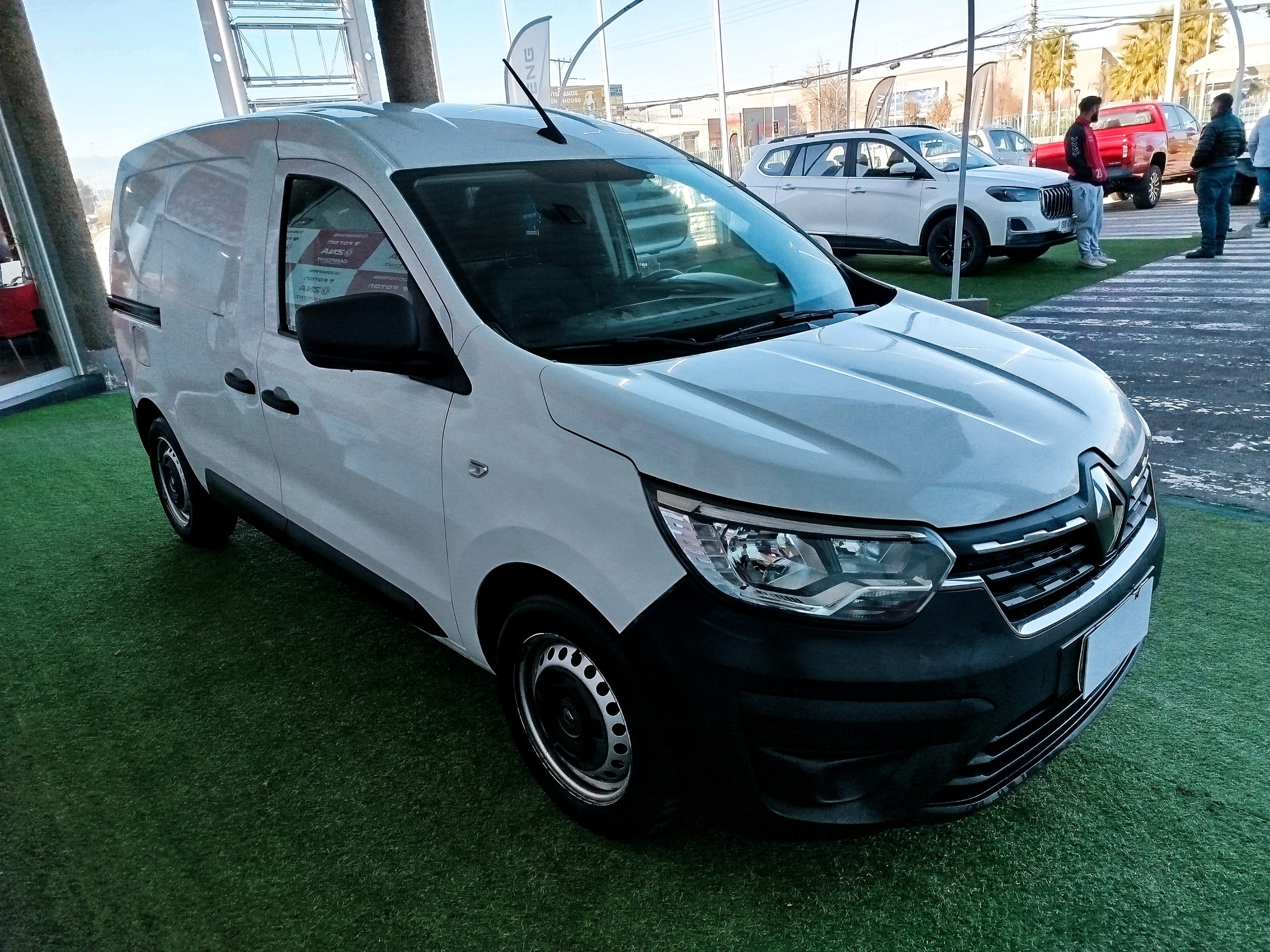 RENAULT EXPRESS 2022