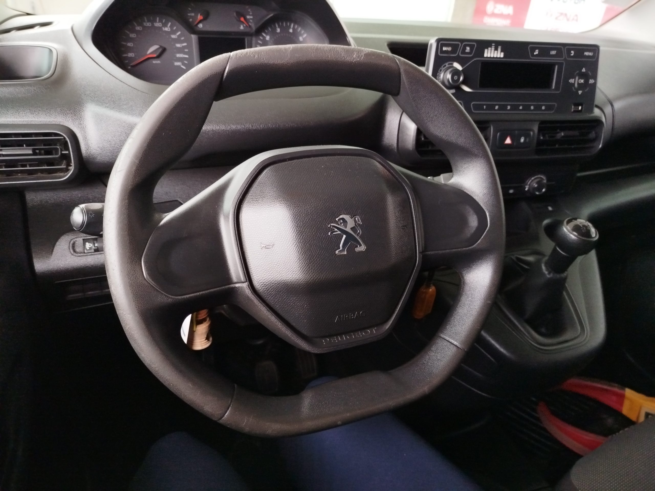 PEUGEOT PARTNER 2020