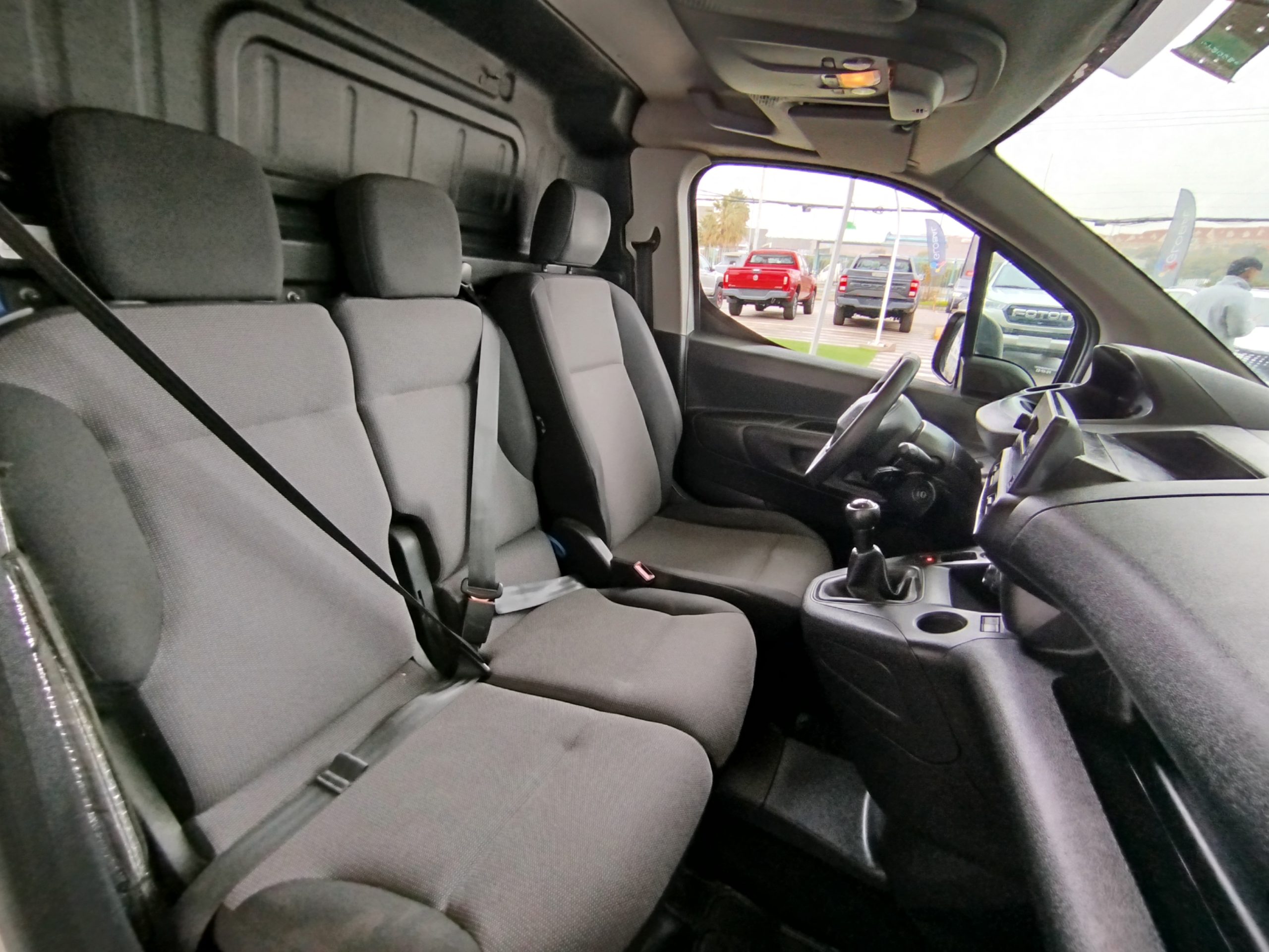PEUGEOT PARTNER 2020
