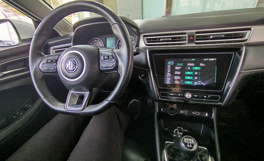 MG MG5 2022