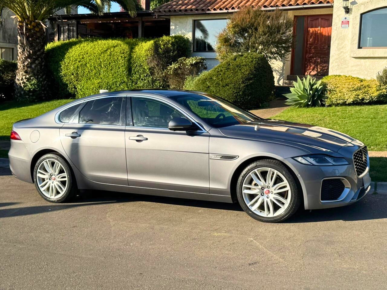 Jaguar XF 2021