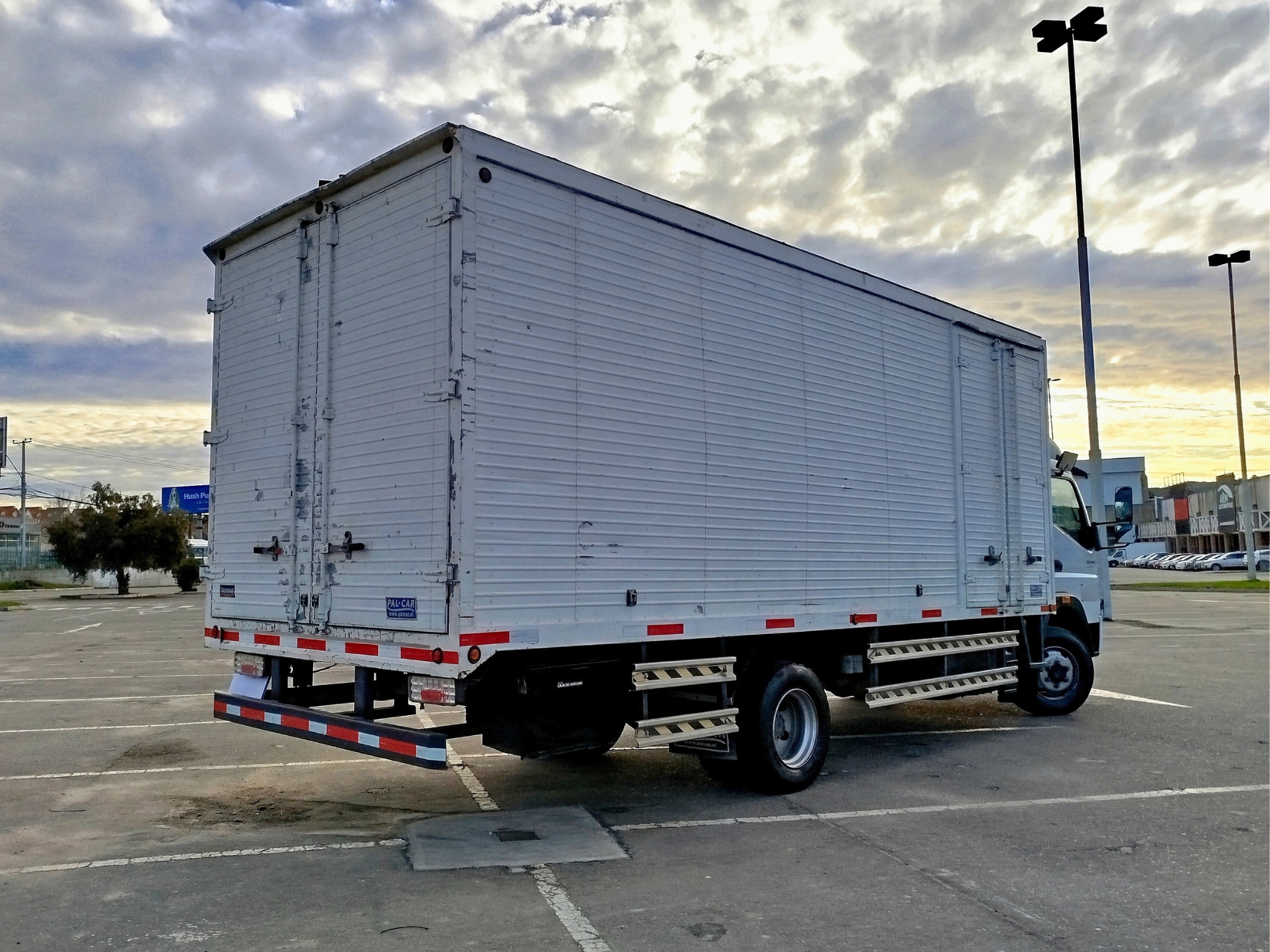 Mitsubishi Fuso 1014 2018