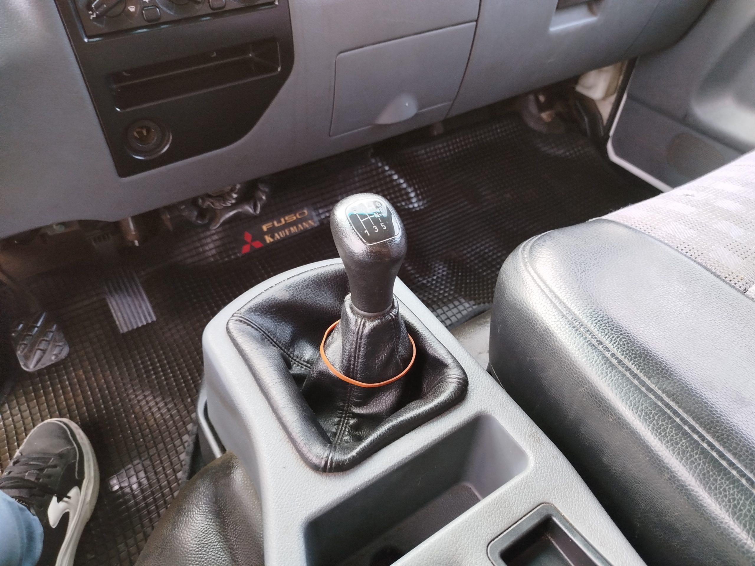 Mitsubishi Fuso 1014 2018