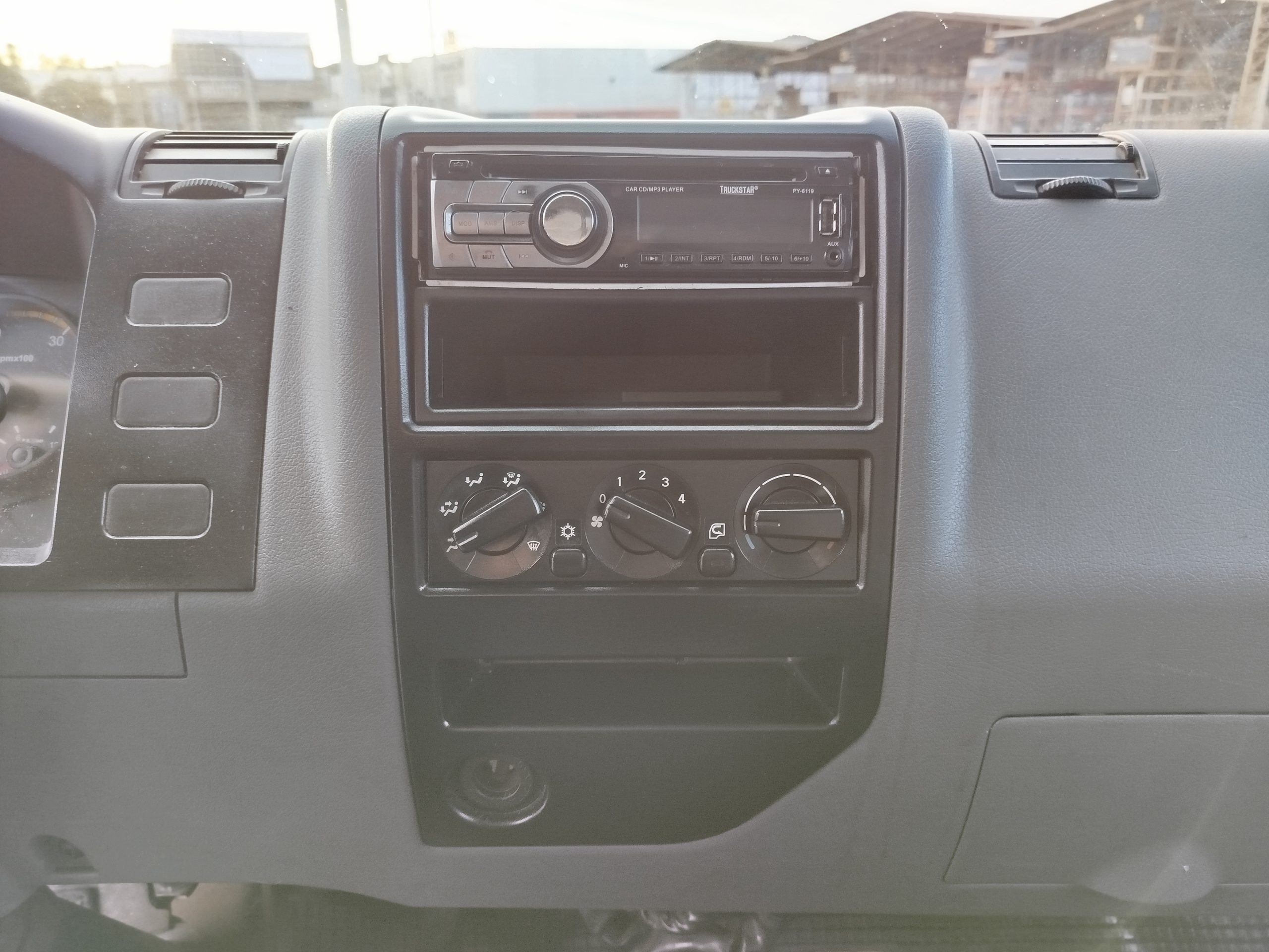 Mitsubishi Fuso 1014 2018