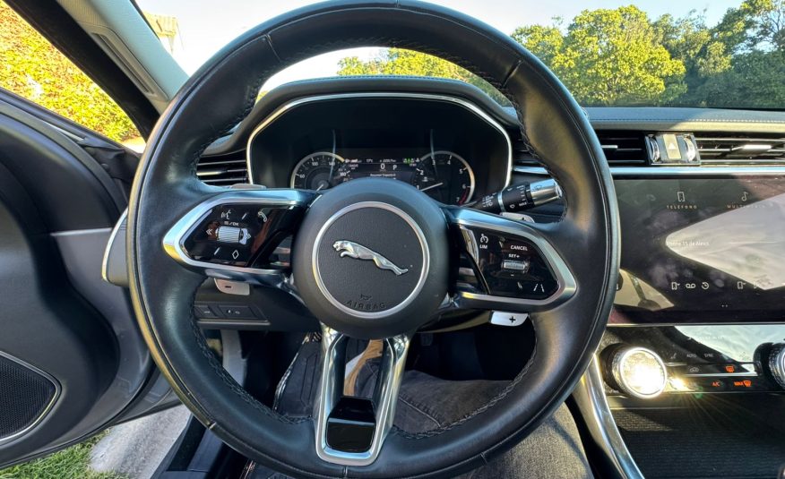 Jaguar XF 2021