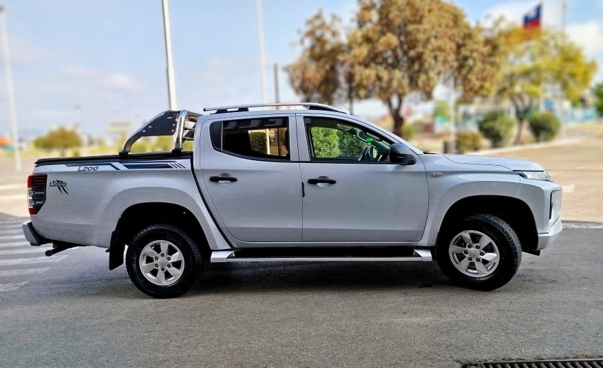 Mitsubishi L200 4×2 2024