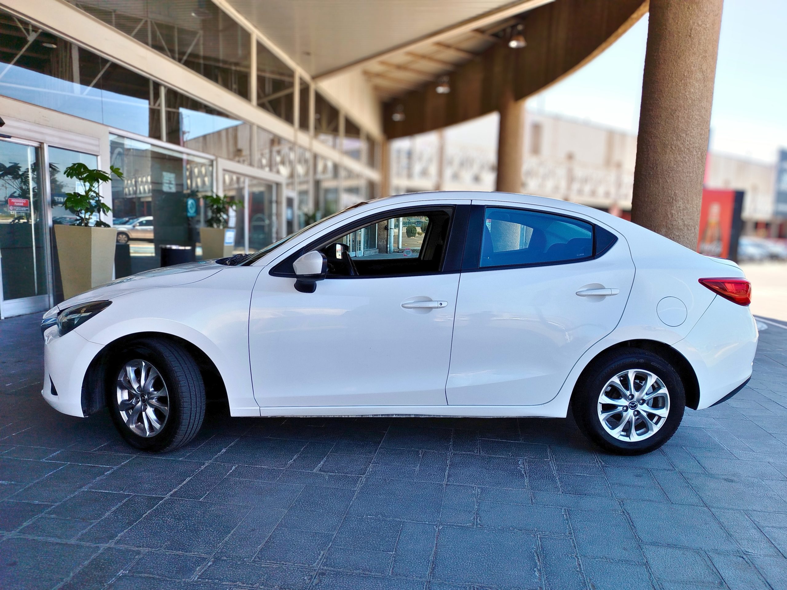 Mazda 2 2018