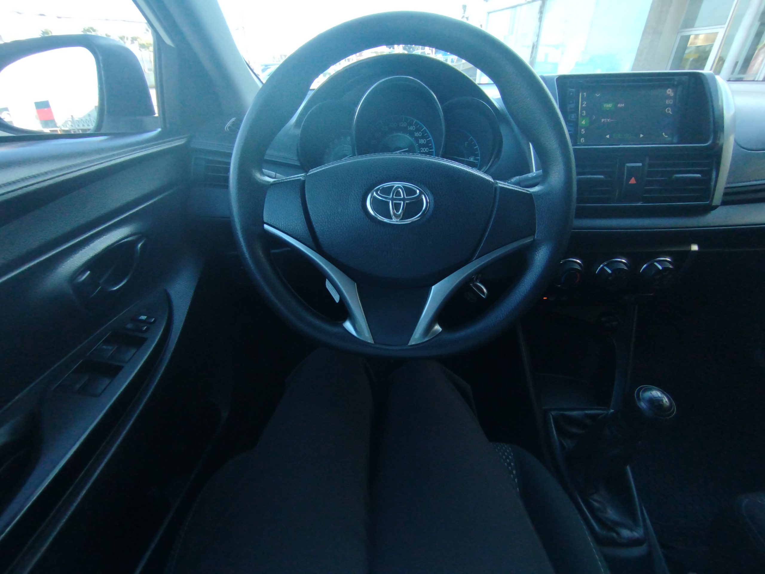 Toyota Yaris 2016