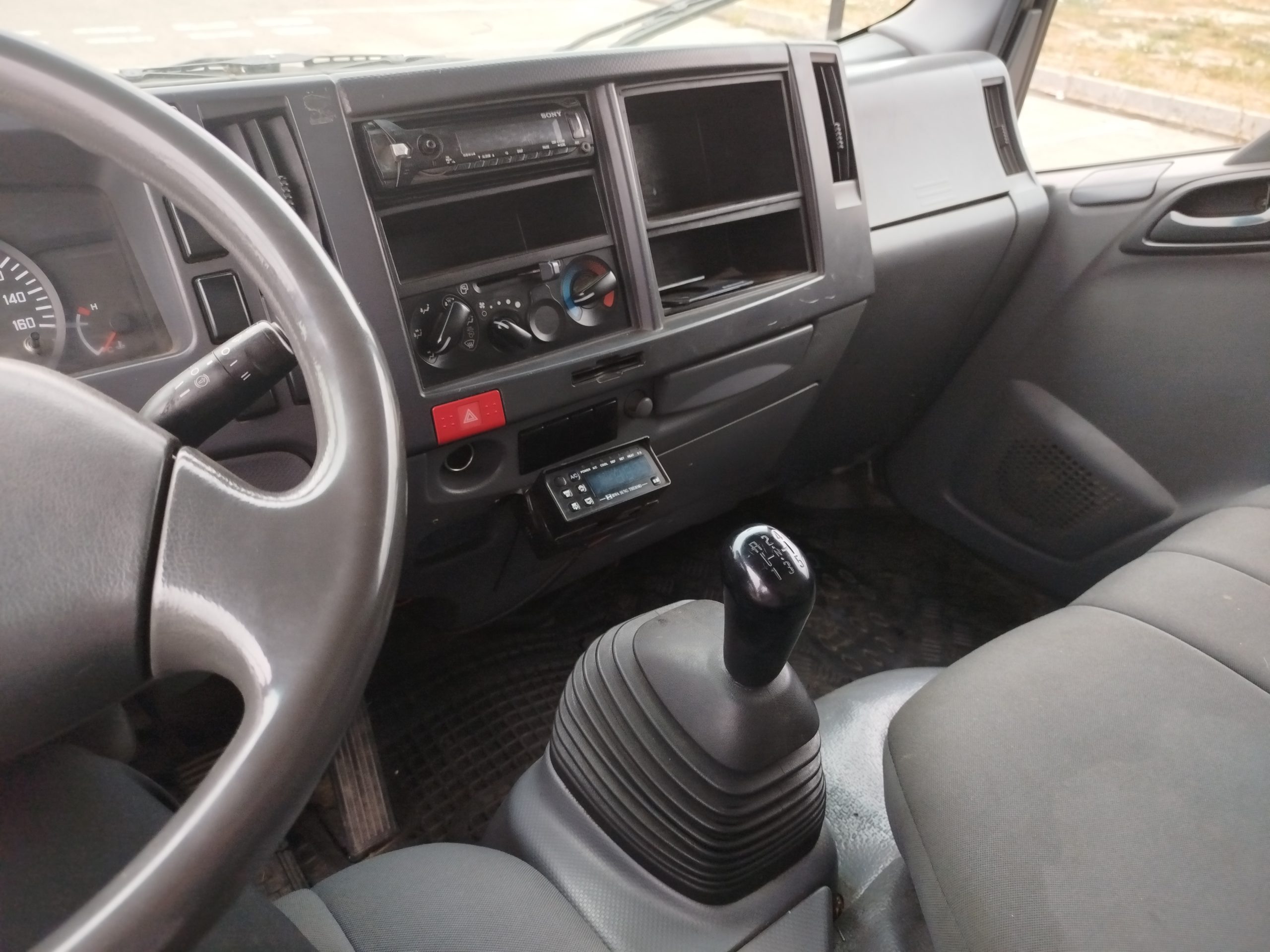 Chevrolet Nkr 612 2019