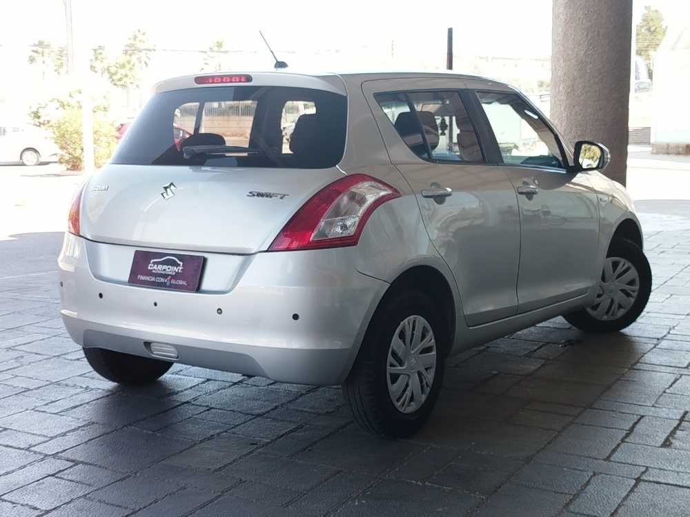 Suzuki Swift GL 1.2 MT 2018
